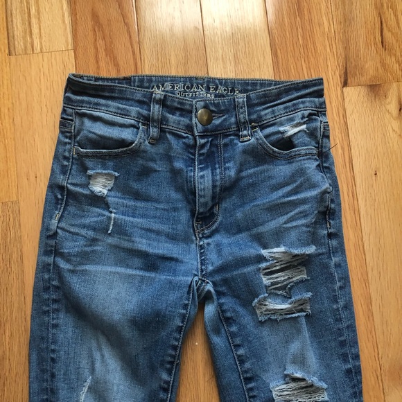 00R Ripped Hi Rise AEO Jeans - Picture 2 of 6